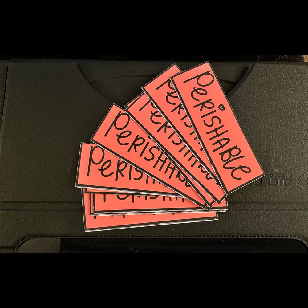 25 Red Perishable Shipping Labels